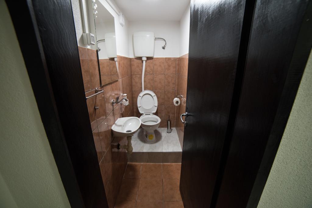 Apartman Hitno ทูซลา ภายนอก รูปภาพ